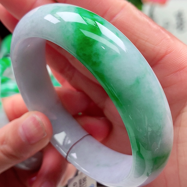 翡翠未镶嵌手镯天然缅甸翡翠手镯