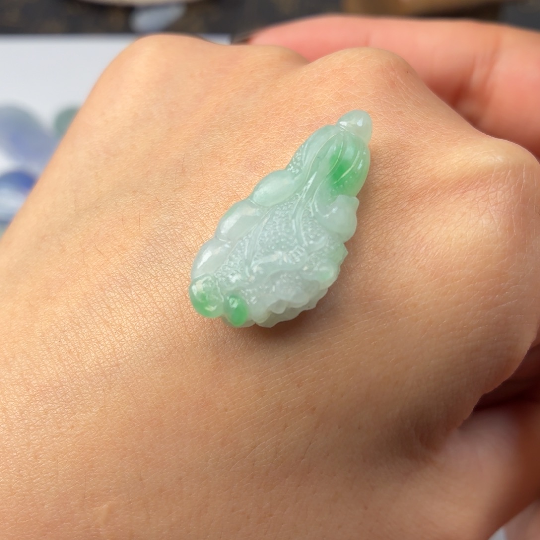 定制翡翠未镶嵌白菜