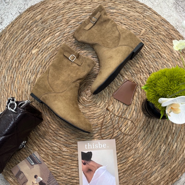 【牛仔靴】牛皮版西部靴子女新款复古绒面宽筒显瘦马丁靴粗跟时装靴