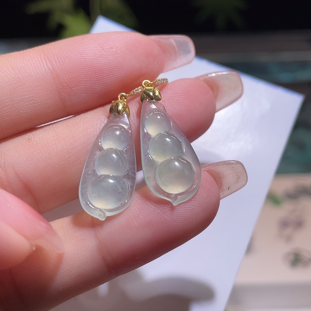 翡翠18K金镶嵌耳饰