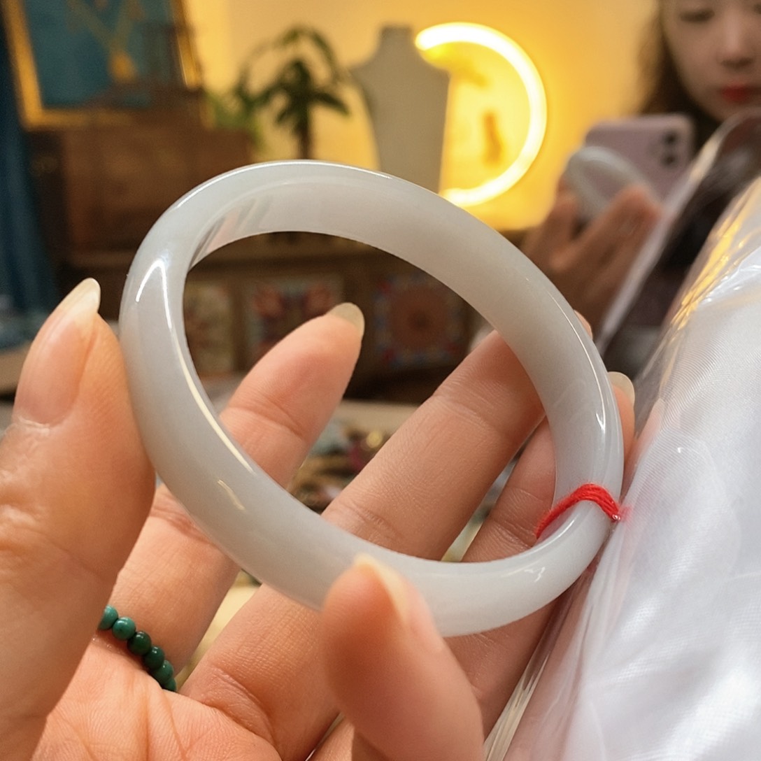 翡翠手镯未镶嵌翡翠手镯55