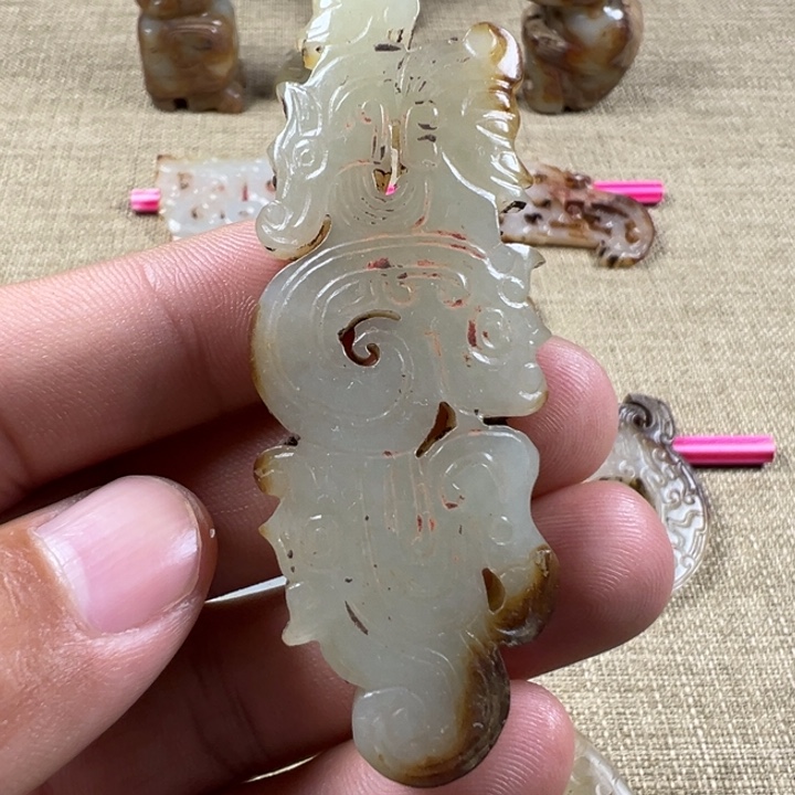 和田玉未镶嵌挂件