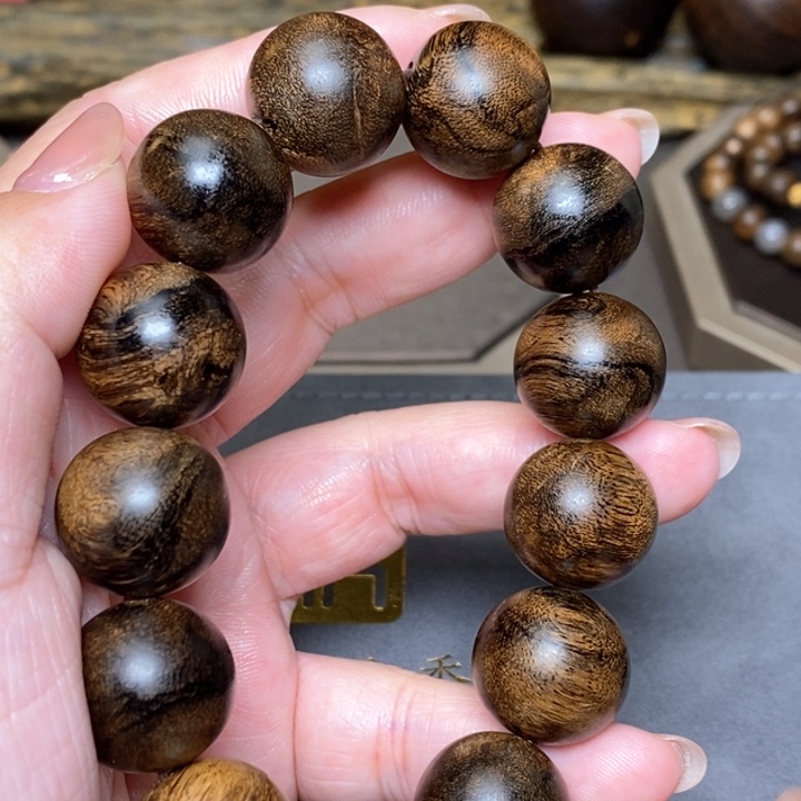 沉香手串越南芽庄白棋楠瘤疤金丝帝王窖藏限量1.8