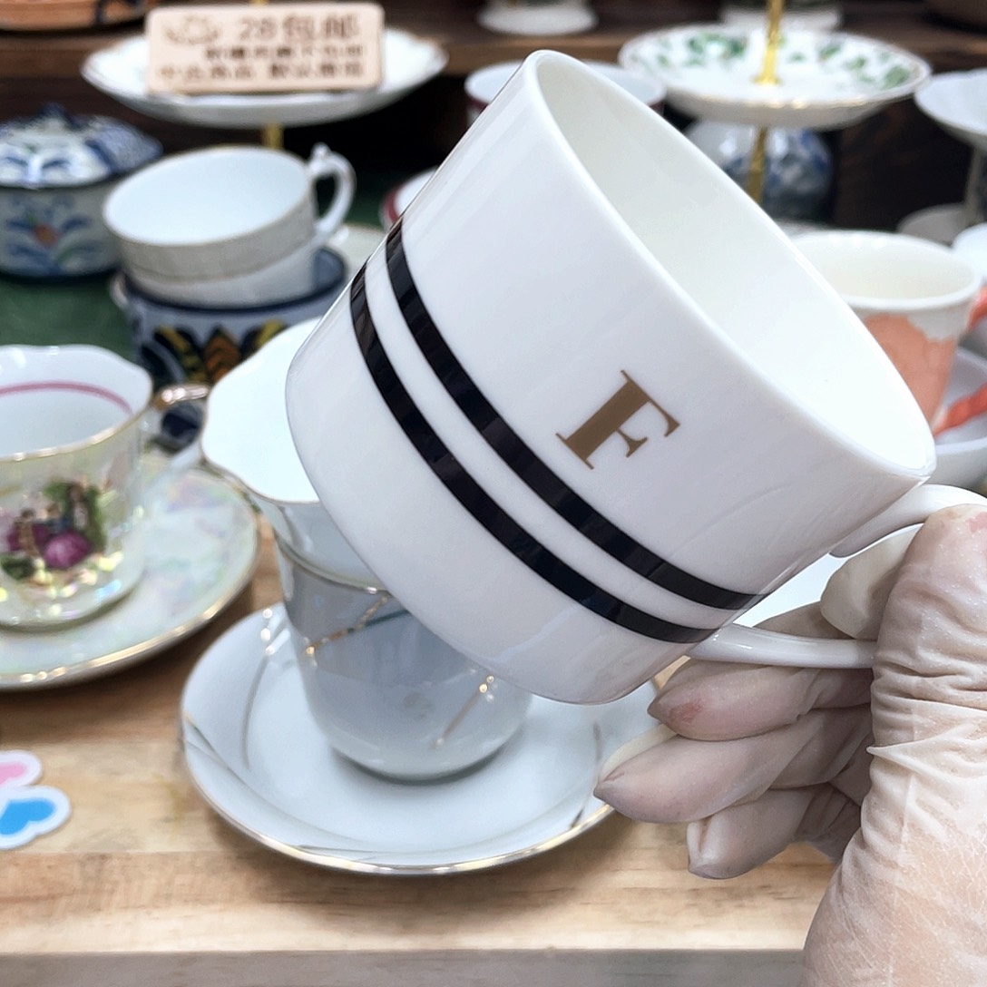 花***声鹿屋家的美丽咖啡杯