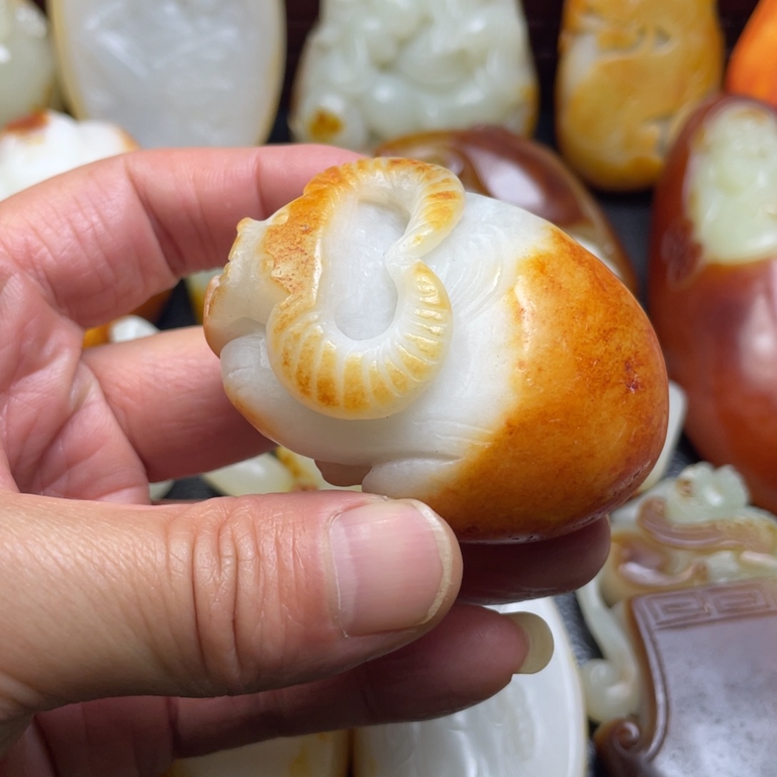 和田玉未镶嵌挂件