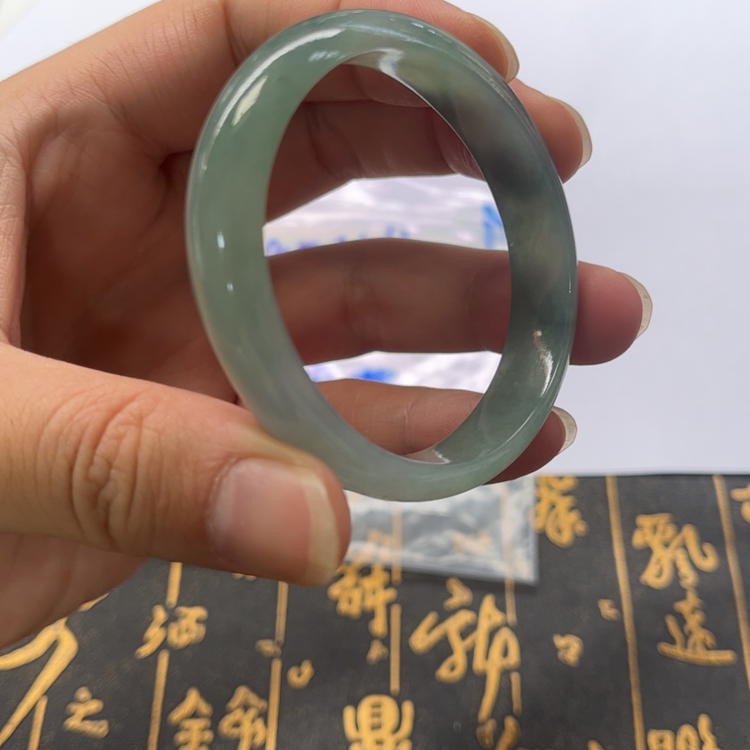 翡翠未镶嵌手镯缅甸天然翡翠手镯