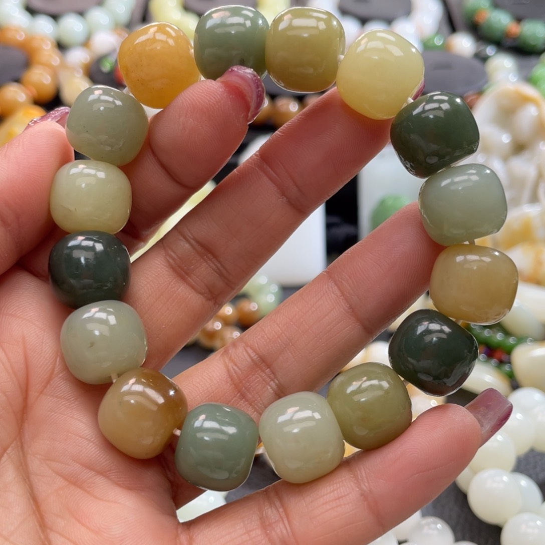 和田玉手串未镶嵌