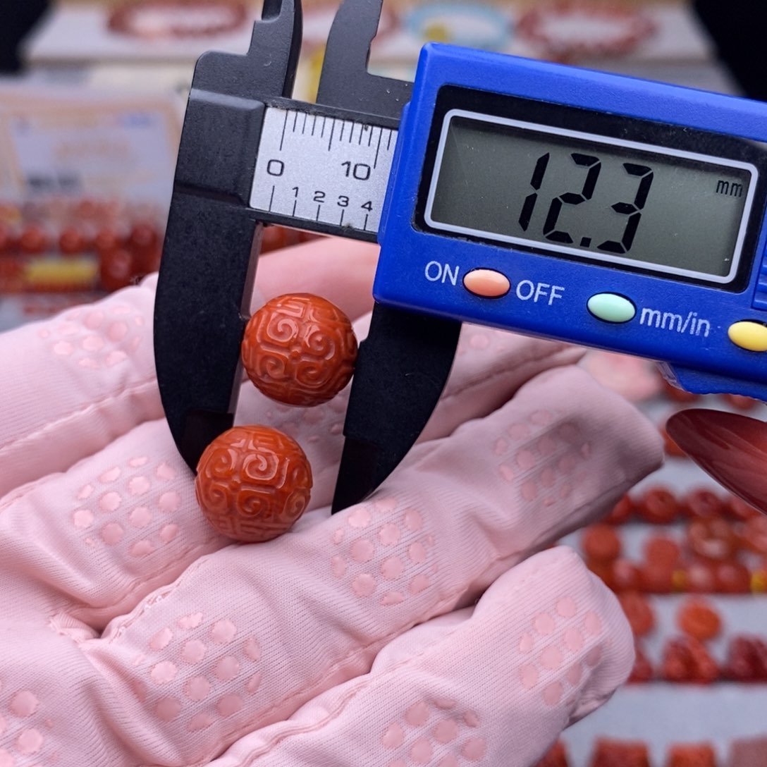 南红玛瑙配饰未镶嵌瑕疵