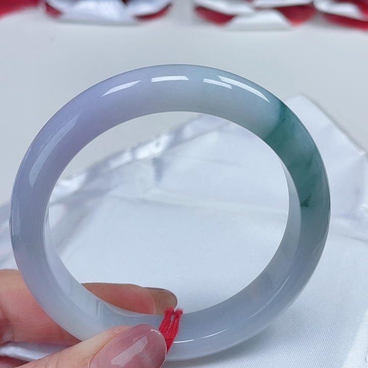 翡翠手镯未镶嵌缅甸翡翠