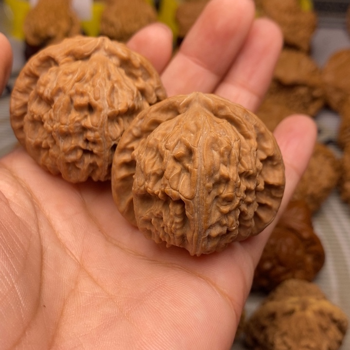 吊坠文玩核桃白狮头