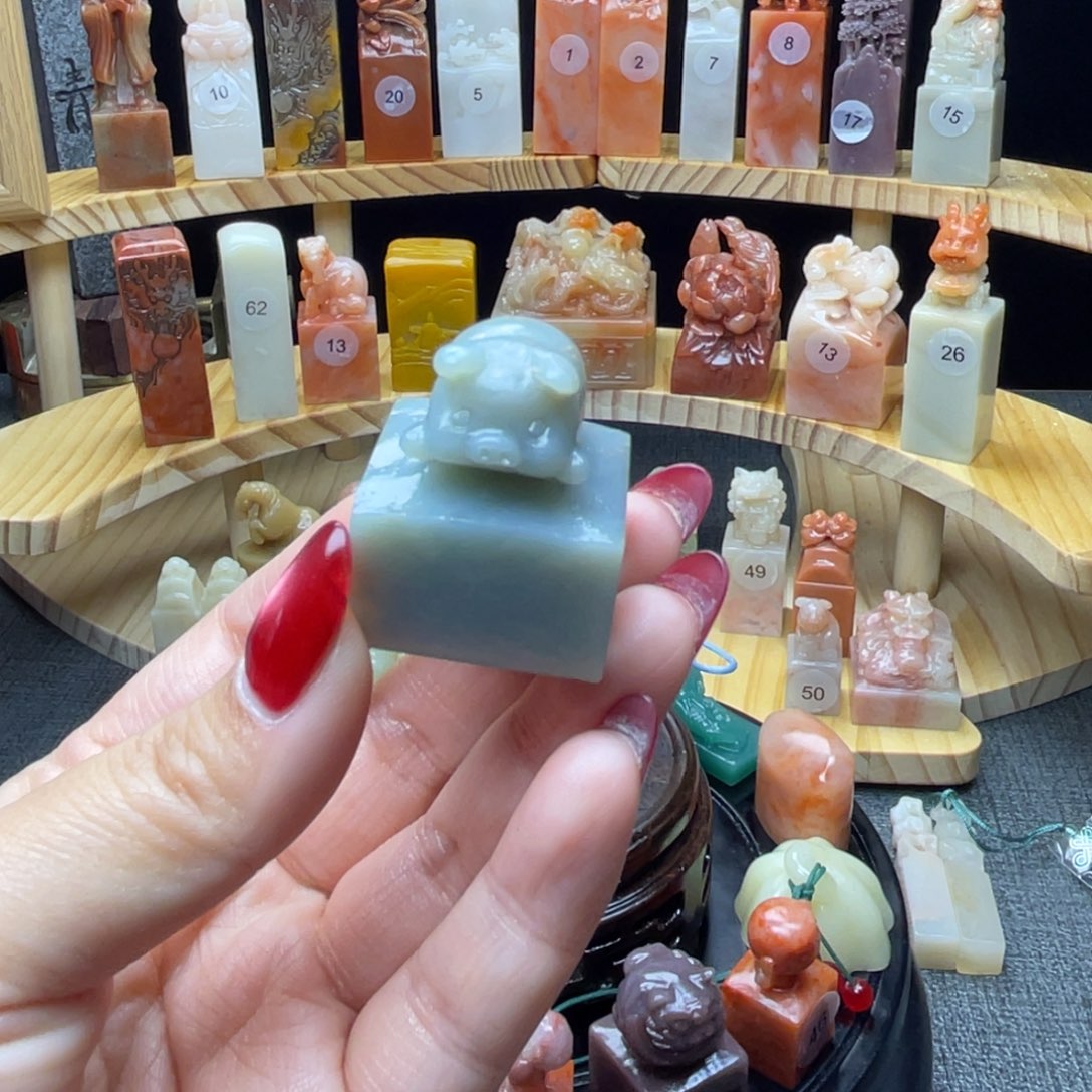 寿山石印石小猪印章