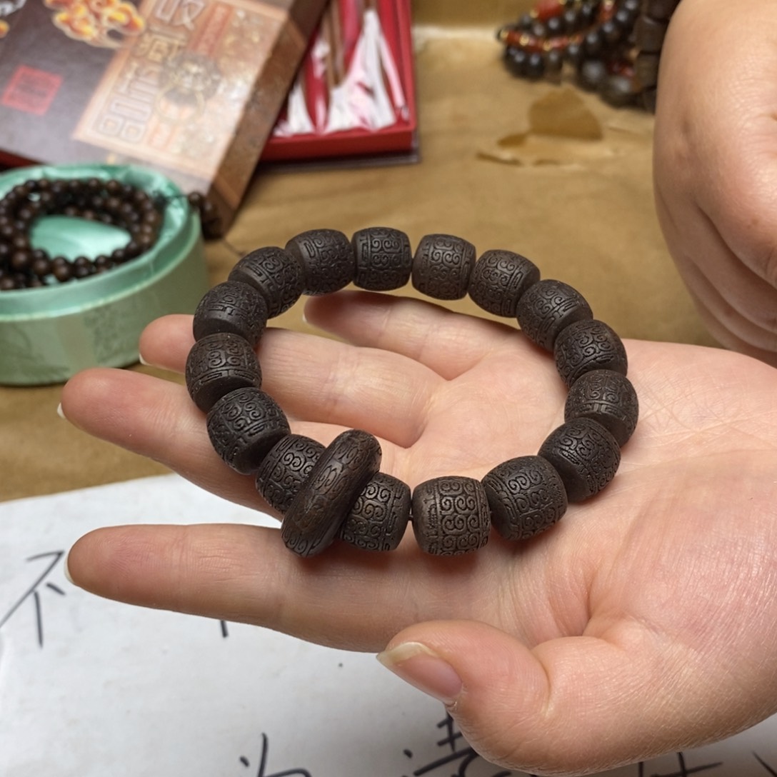 滴血莲花菩提吊坠