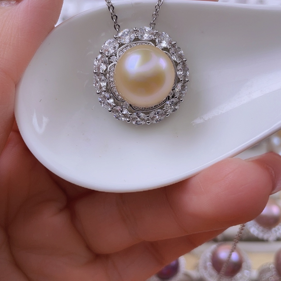 未镶嵌吊坠(赠链)淡水珍珠