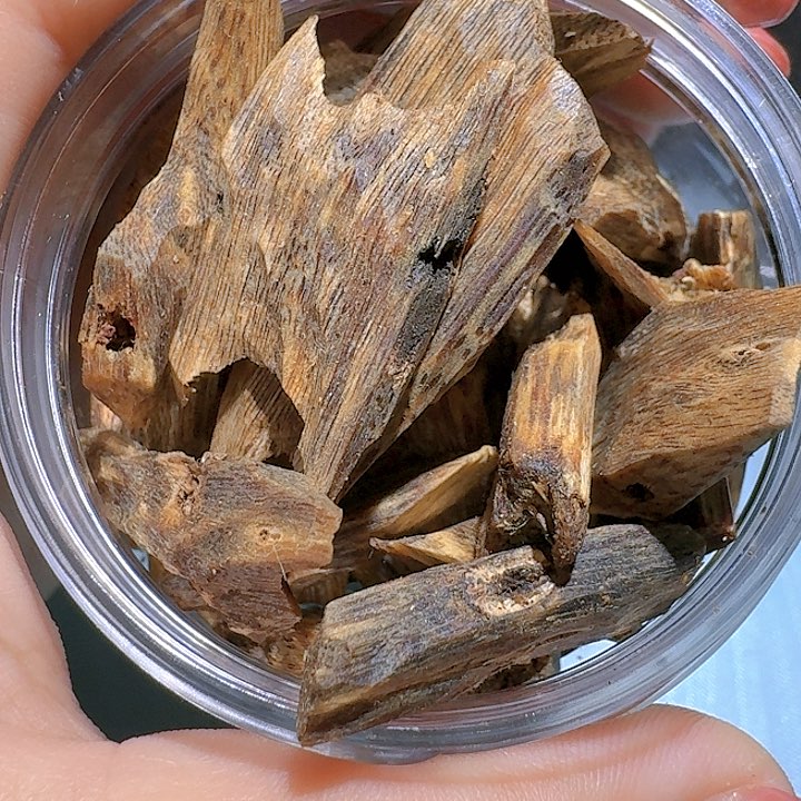 沉香沉香碎屑海南老白棋高油块料30克