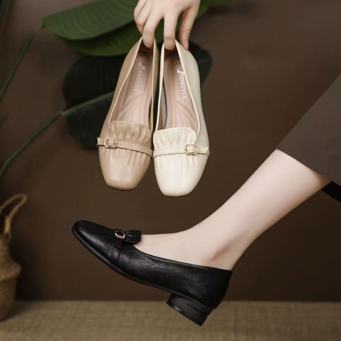 【品牌力荐】2025浅口方头低跟褶皱百搭新款英伦风通勤豆豆鞋5629