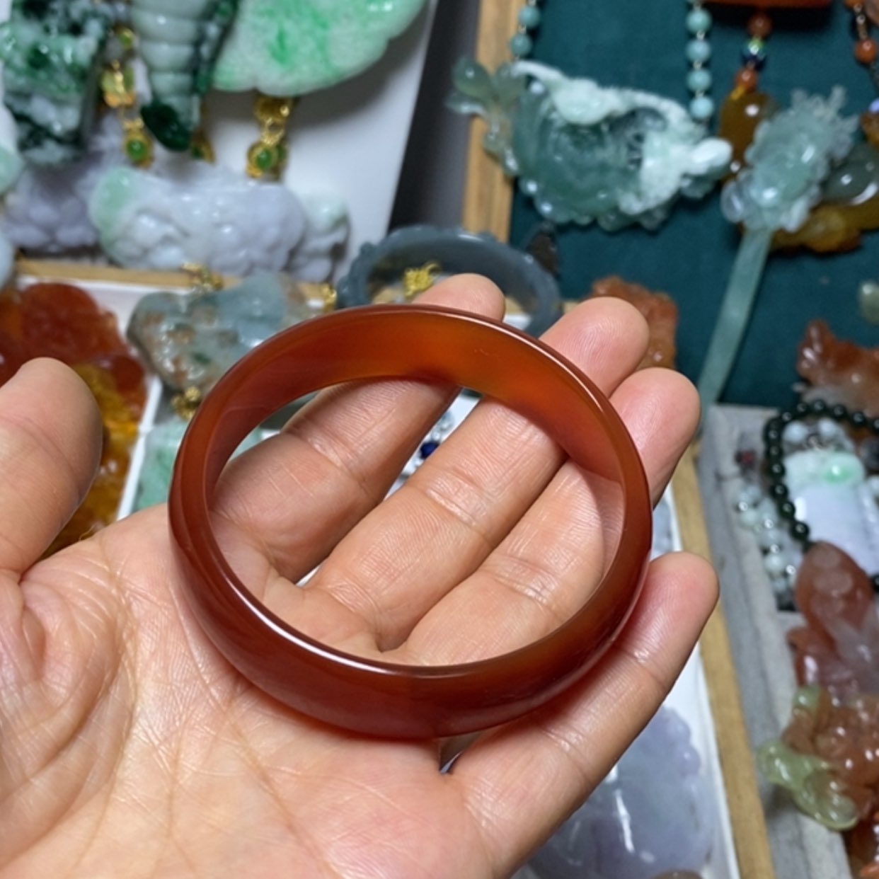 【闪购商品】翡翠吊坠(赠链)未镶嵌