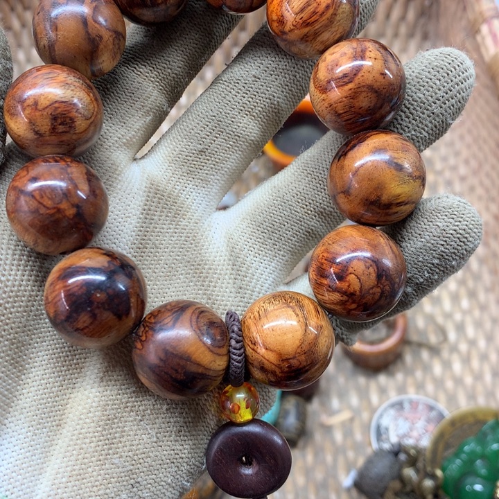 j***5琉璃手工艺品吐出来就像一个小时就可以