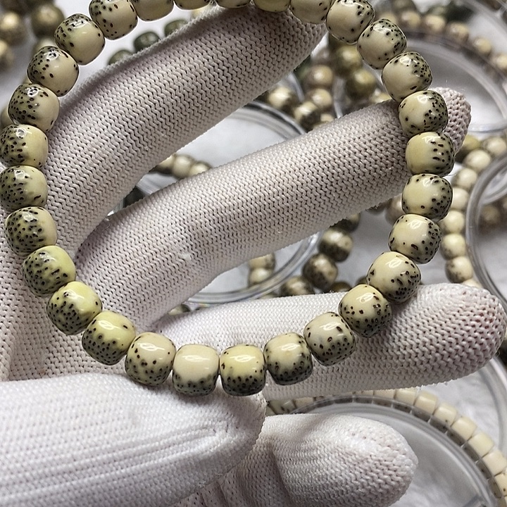 半***.吊坠星月菩提87绿背河豚