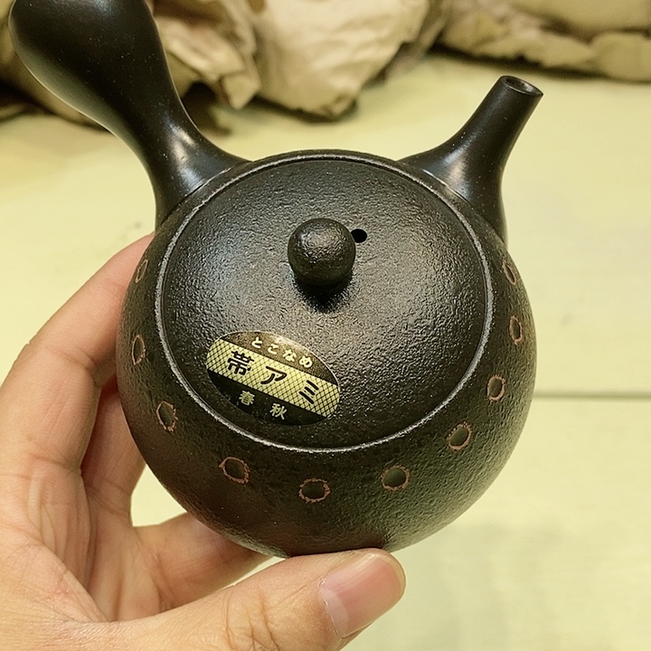 茶具瓷器杂项如图所示