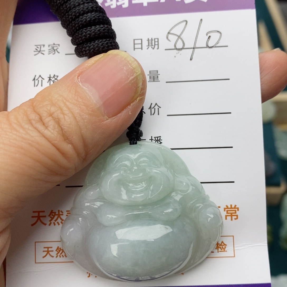 翡翠颈饰未镶嵌佛公