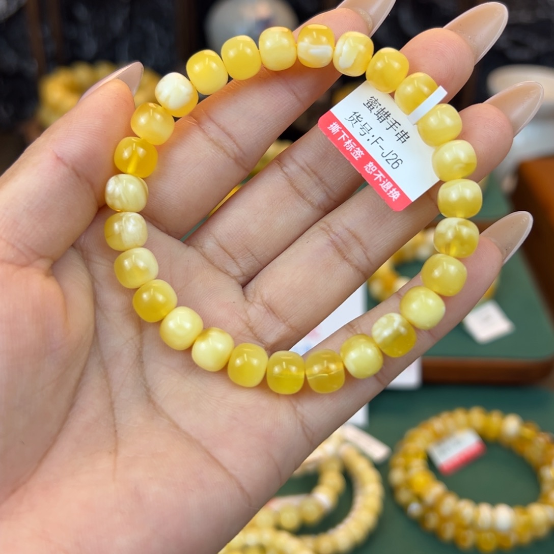 琥珀裸石未镶嵌Zxvbnkkk