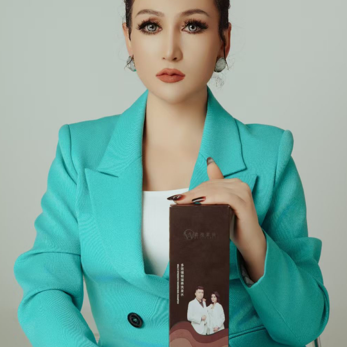 雾孜素美多效强韧滋养洗发水