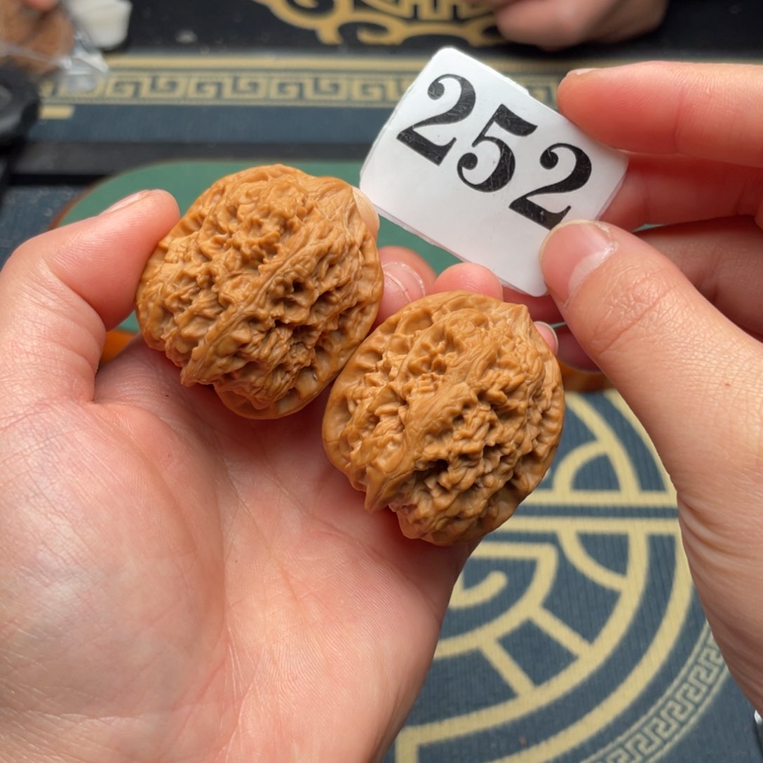 文玩核桃吊坠37全品西北将军252号