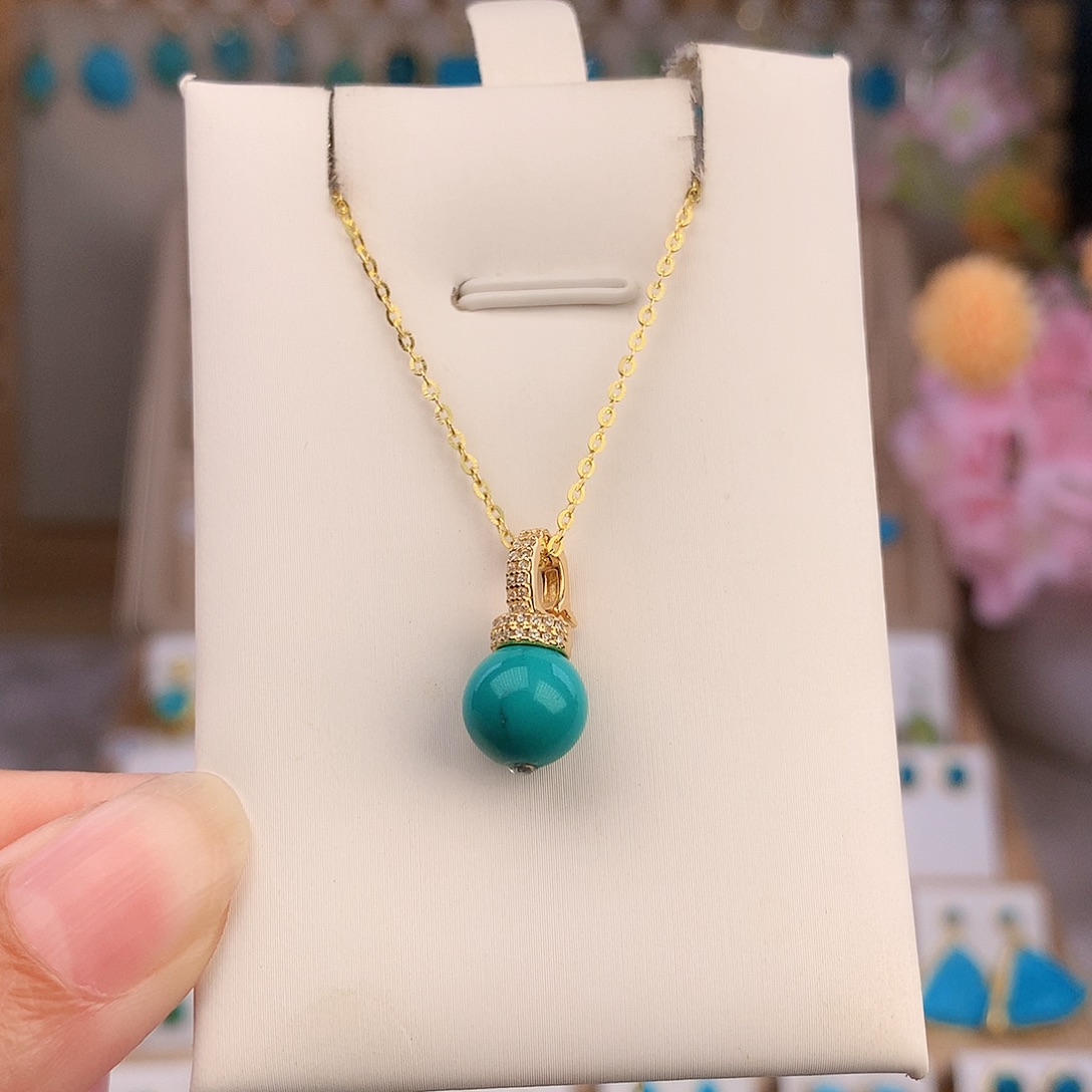 未镶嵌绿松石颈饰