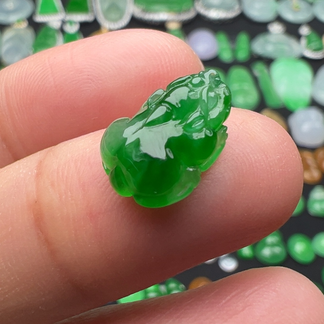 翡翠颈饰未镶嵌貔貅12.5