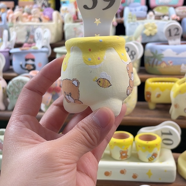 39…..手工手绘花盆