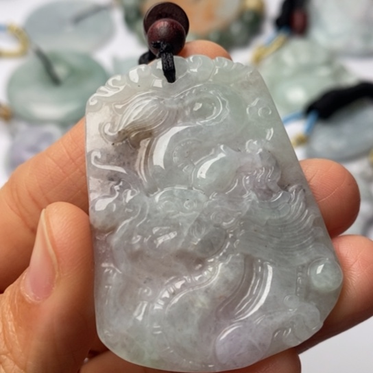 翡翠未镶嵌挂件翡翠