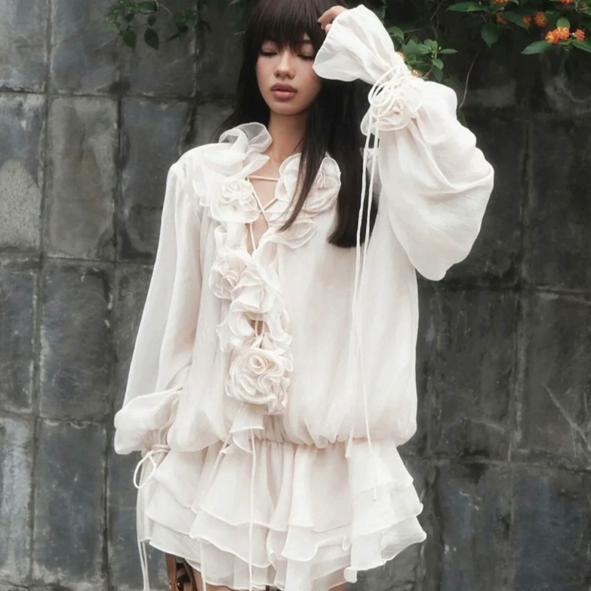 Ononmade越南小众设计师品牌 古典立体玫瑰花边衬衣裙