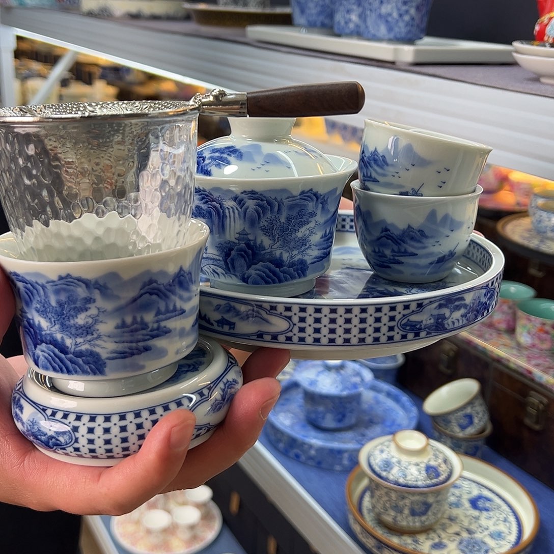 我们的目标是成为一个优秀的人