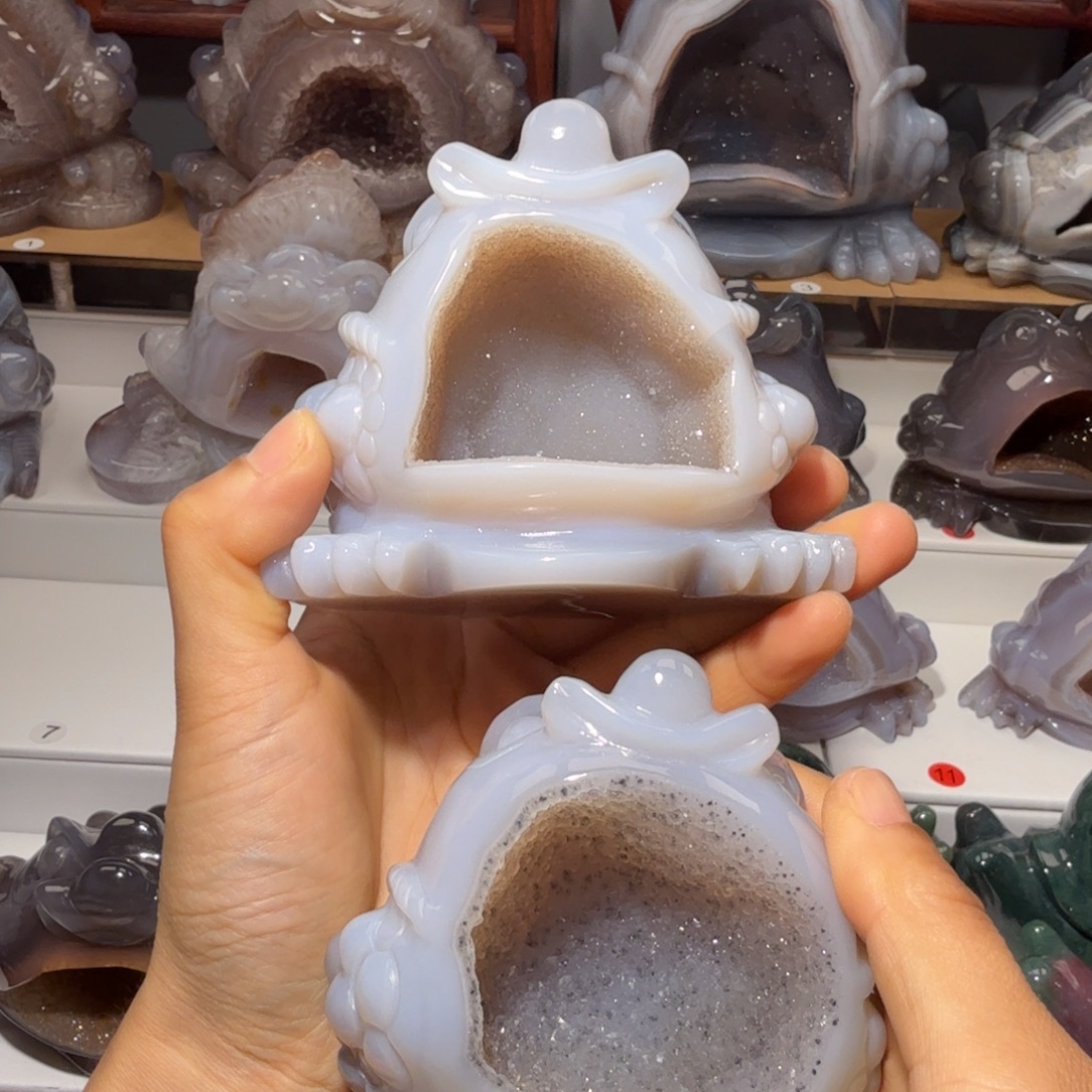 用***9玛瑙/玉髓未镶嵌摆件