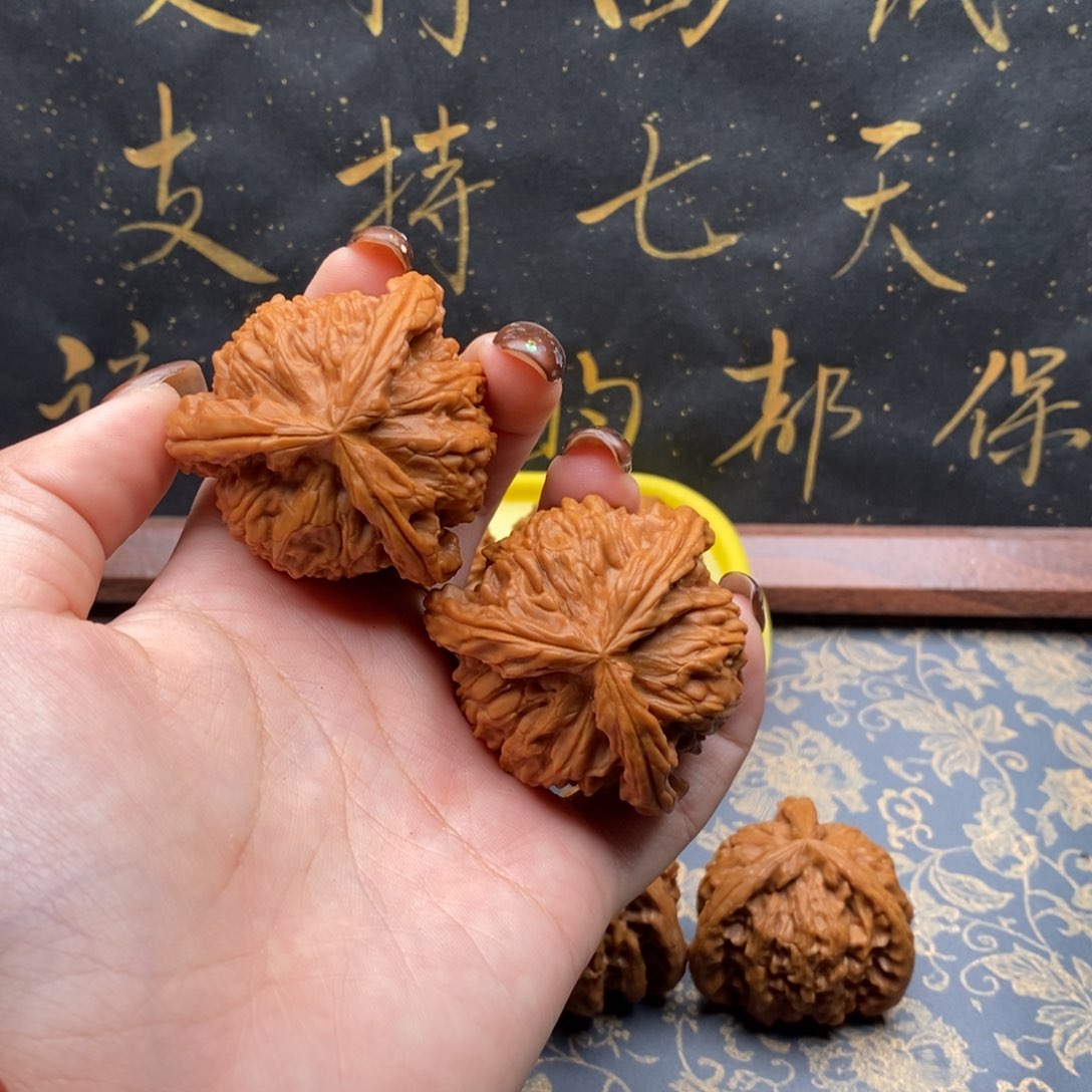 吊坠文玩核桃勿***安白狮子