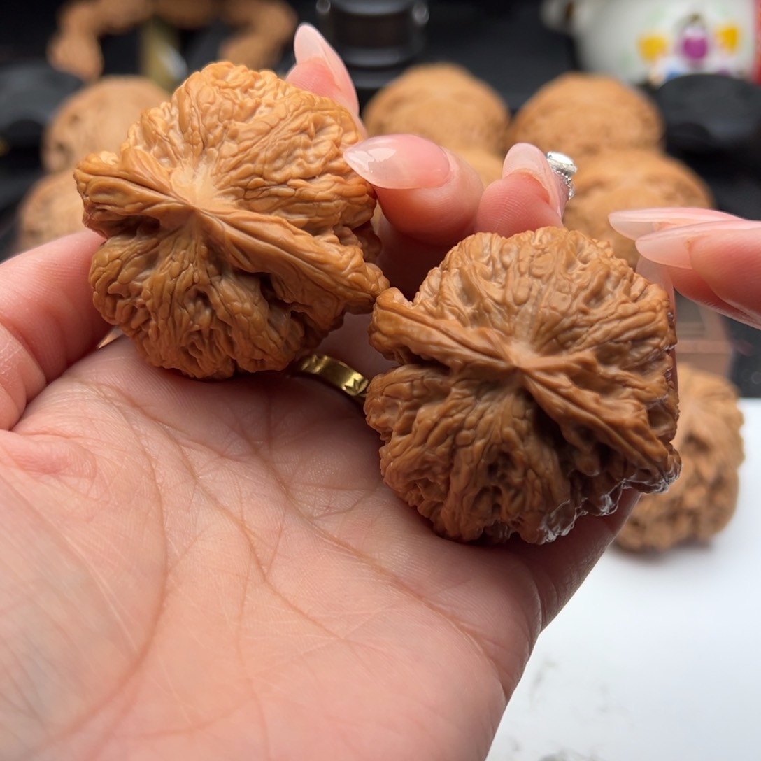 文玩核桃把件粗筋46