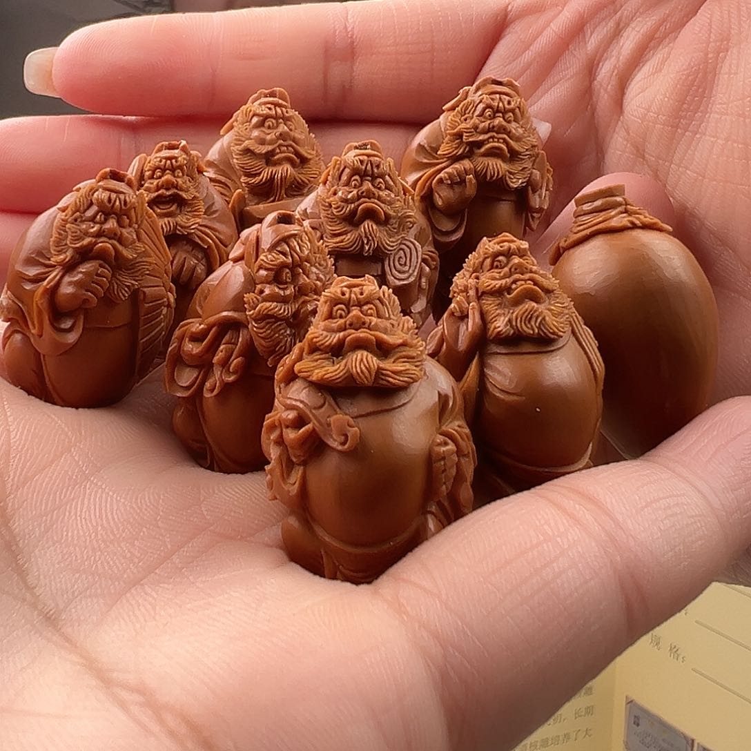 橄榄核吊坠那**天橄榄核