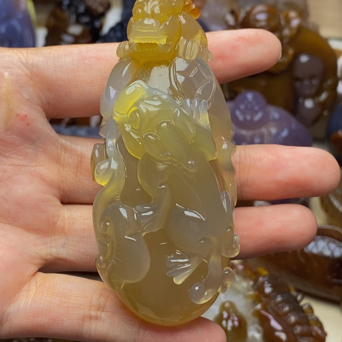 营***哥未镶嵌手把件玛瑙/玉髓