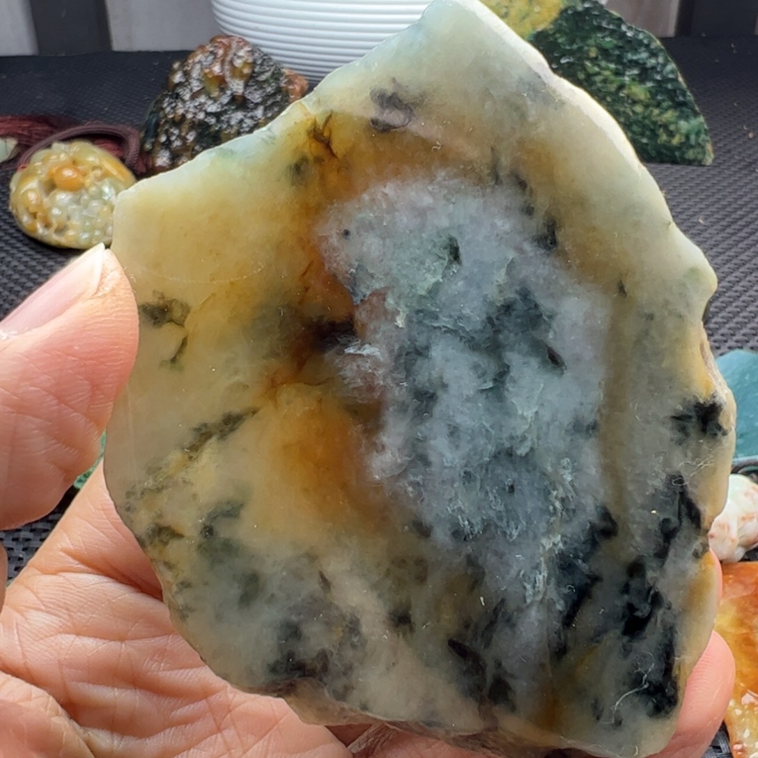 翡翠裸石缅甸翡翠