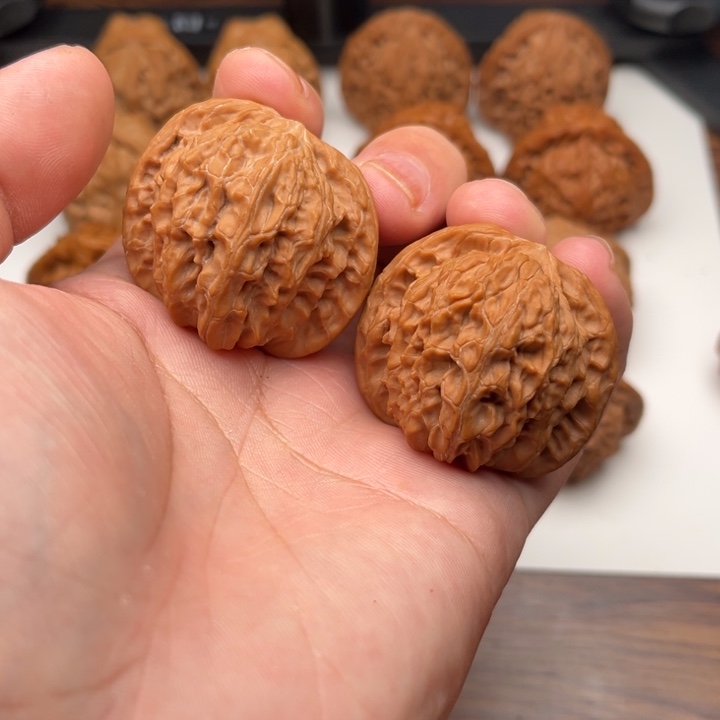 文玩核桃吊坠42山地磨盘