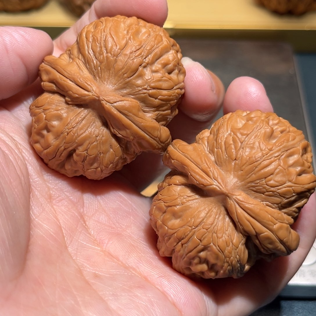 文玩核桃把件元宝46