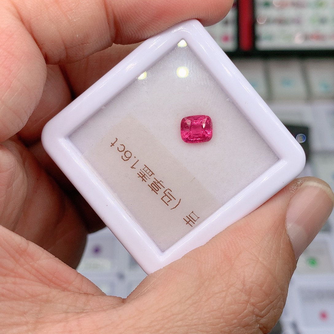 尖晶石裸石未镶嵌1.6c t