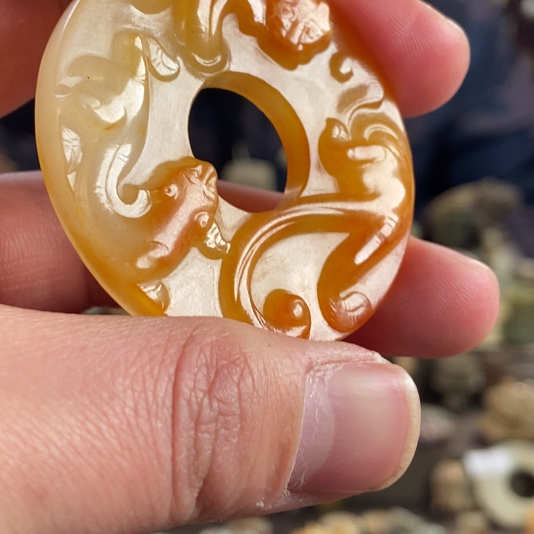 和田玉挂件未镶嵌古**强