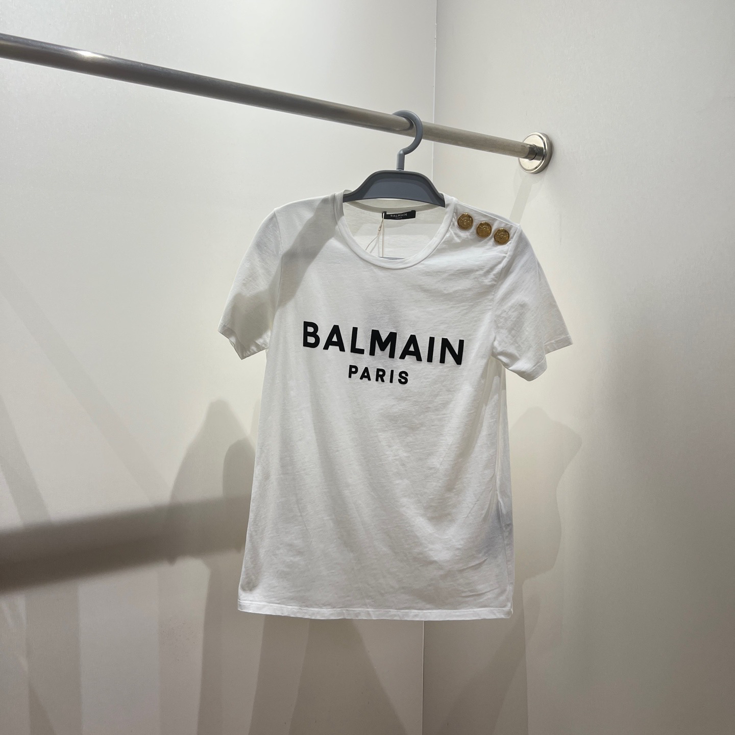 99新 BALMAIN/巴尔曼 vem391 标语字母金扣圆领短袖 xs码 棉