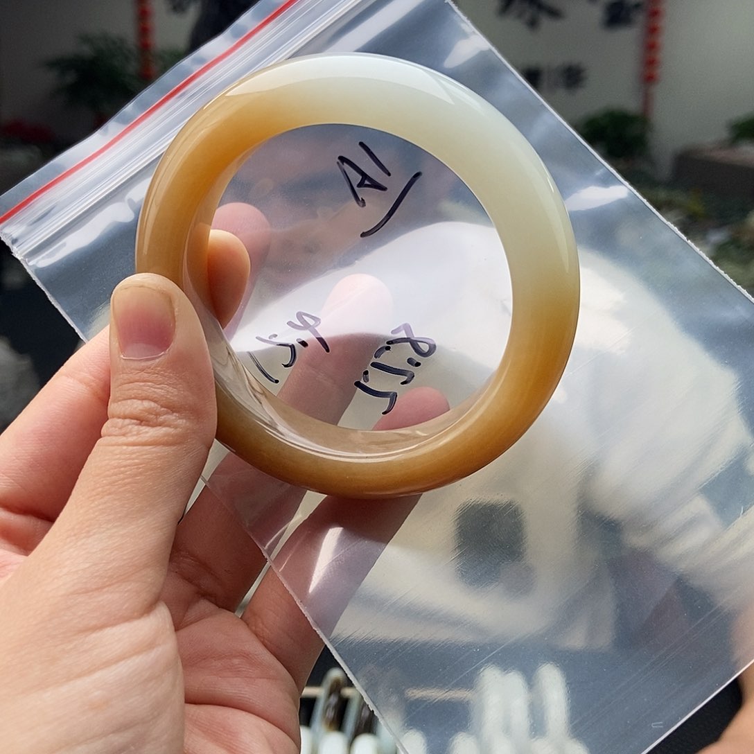 和田玉颜色多样性发拍一发一未镶嵌