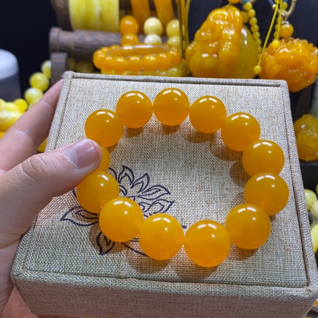 用***7非金属老蜜卡18手串