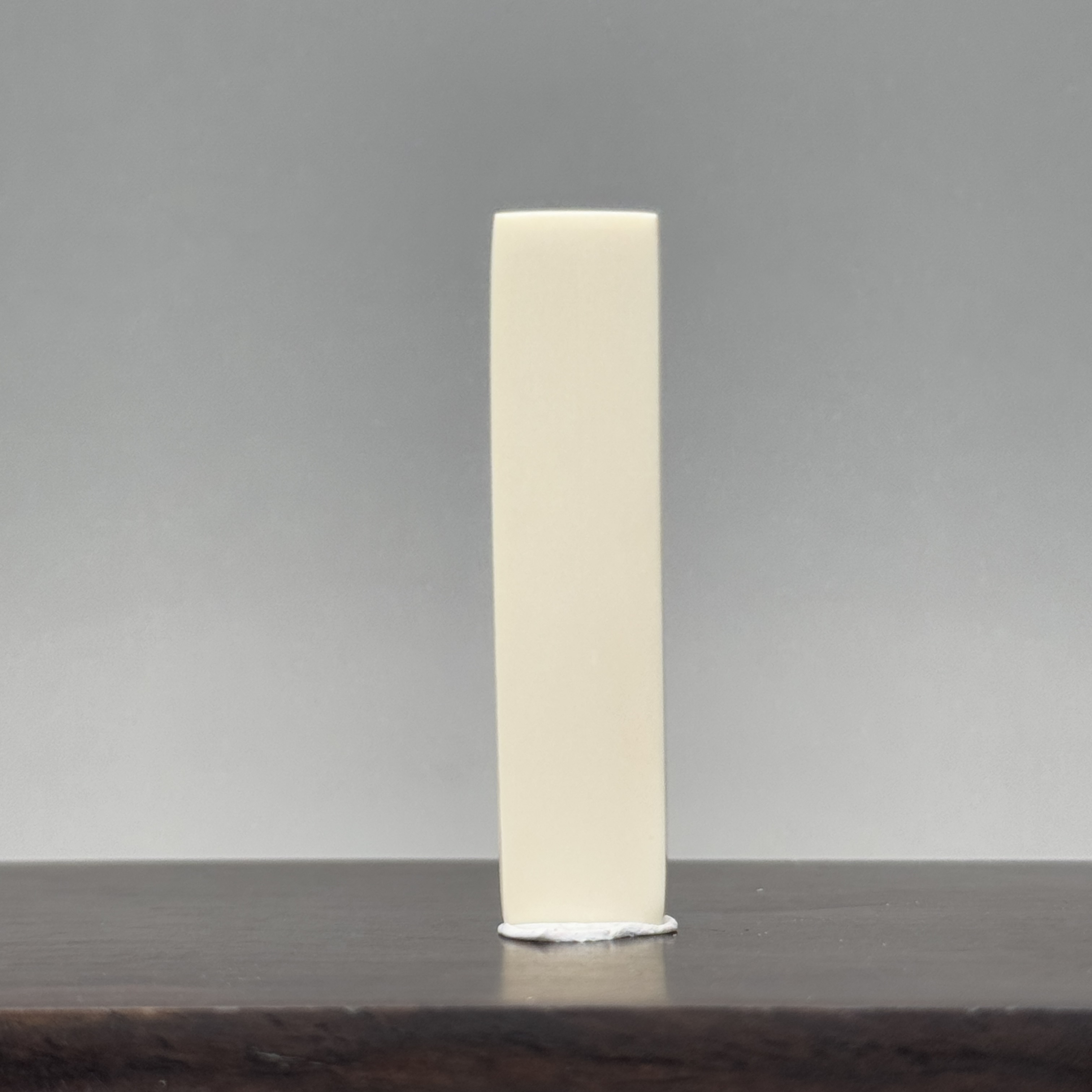 DEZHI/德志44*10*4mm3.3g无事牌天然猛犸牙K588（打孔吊坠绳 )