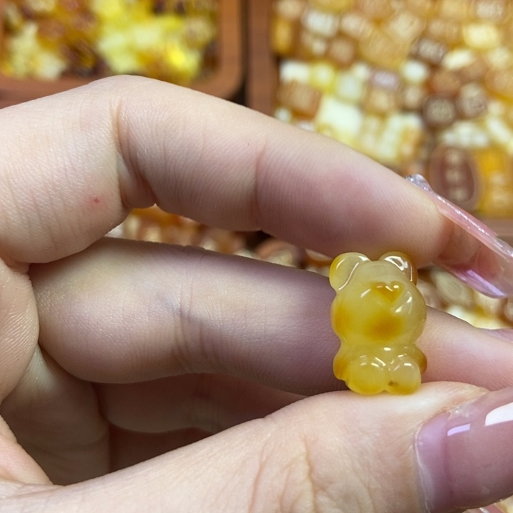 琥珀未镶嵌珠宝奇石小熊