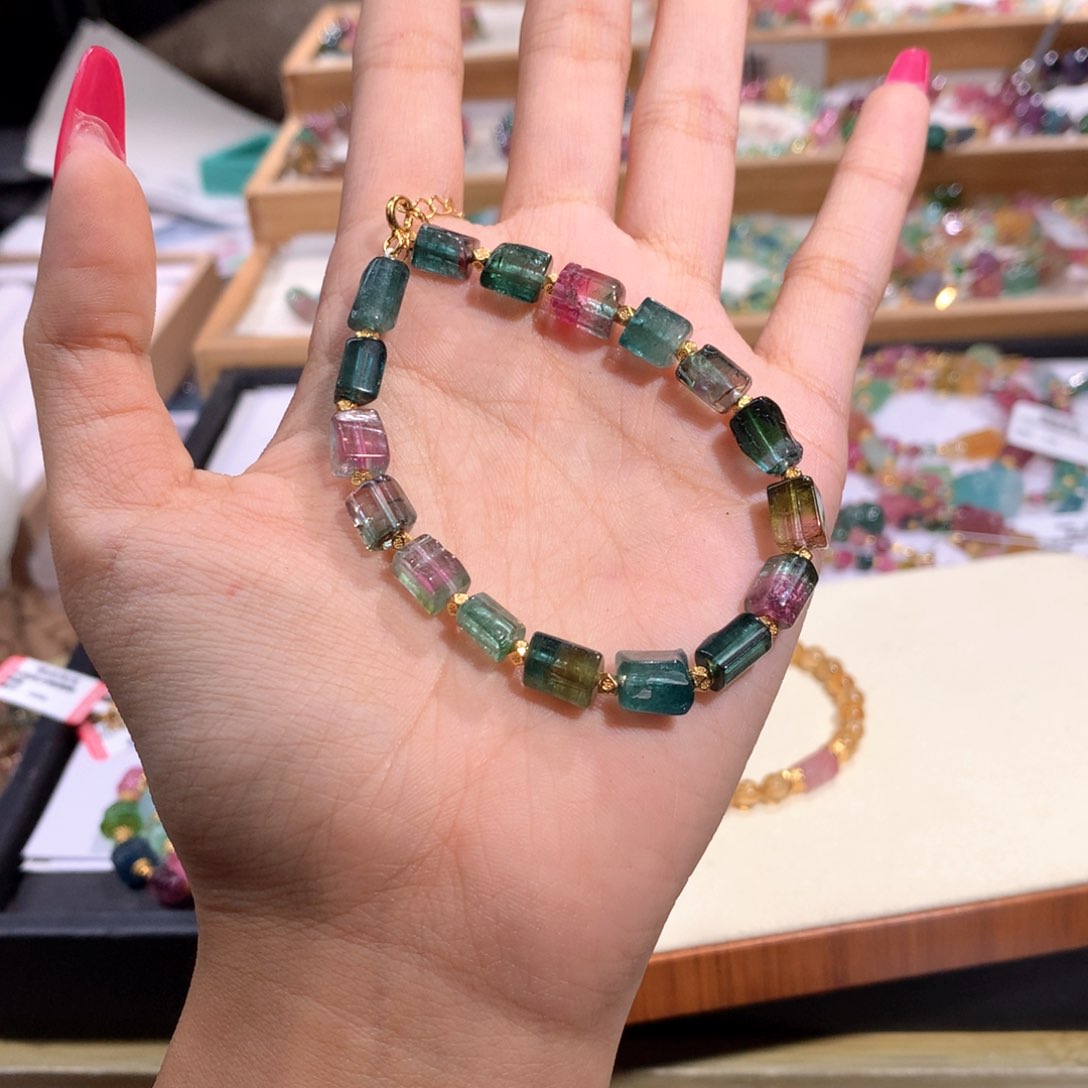 未镶嵌多样性发货其一碧玺