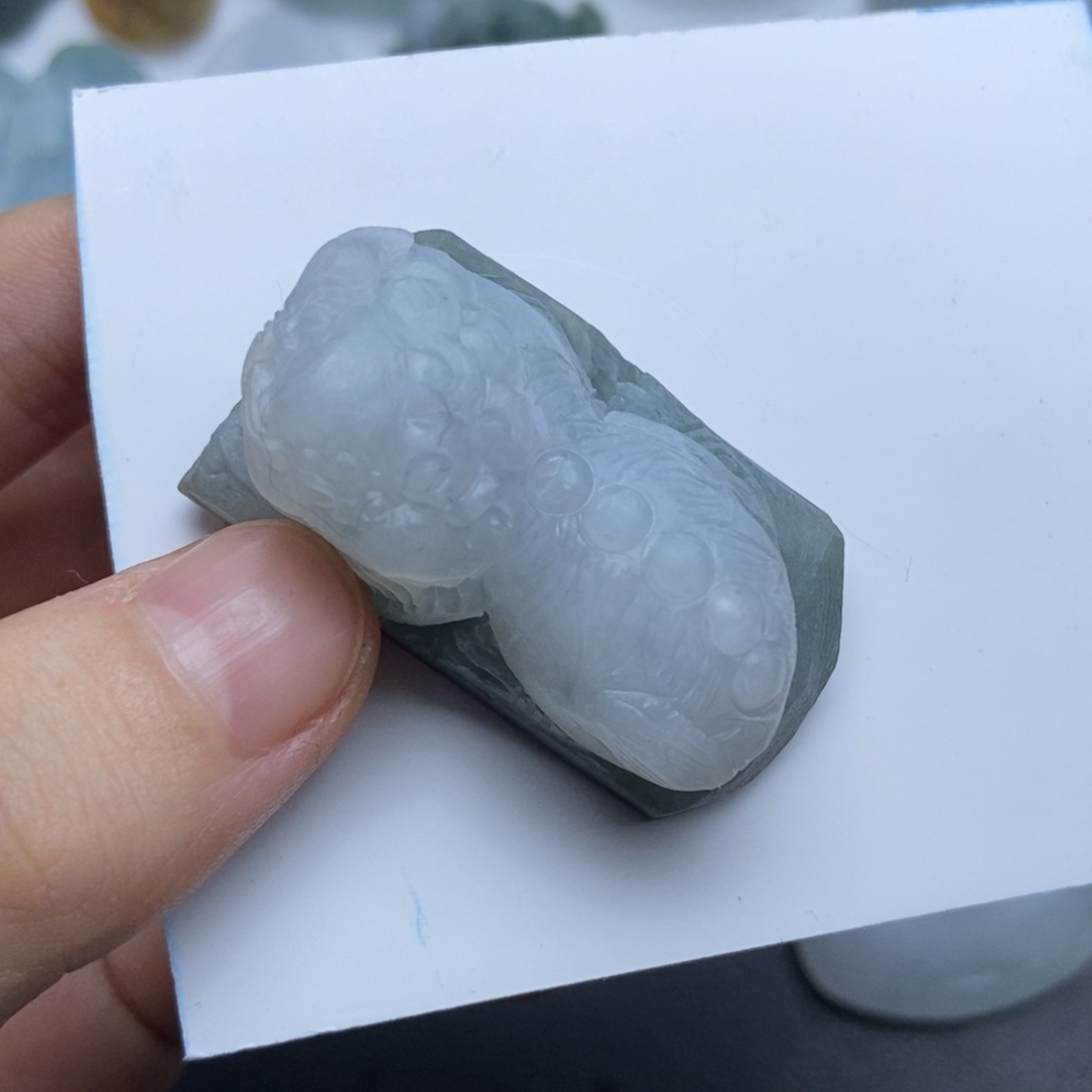 未镶嵌定制翡翠旺**牛狮子